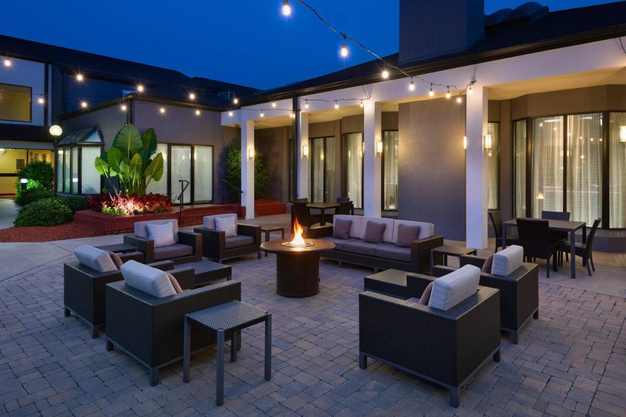 Courtyard By Marriott Augusta Hotel Exterior photo